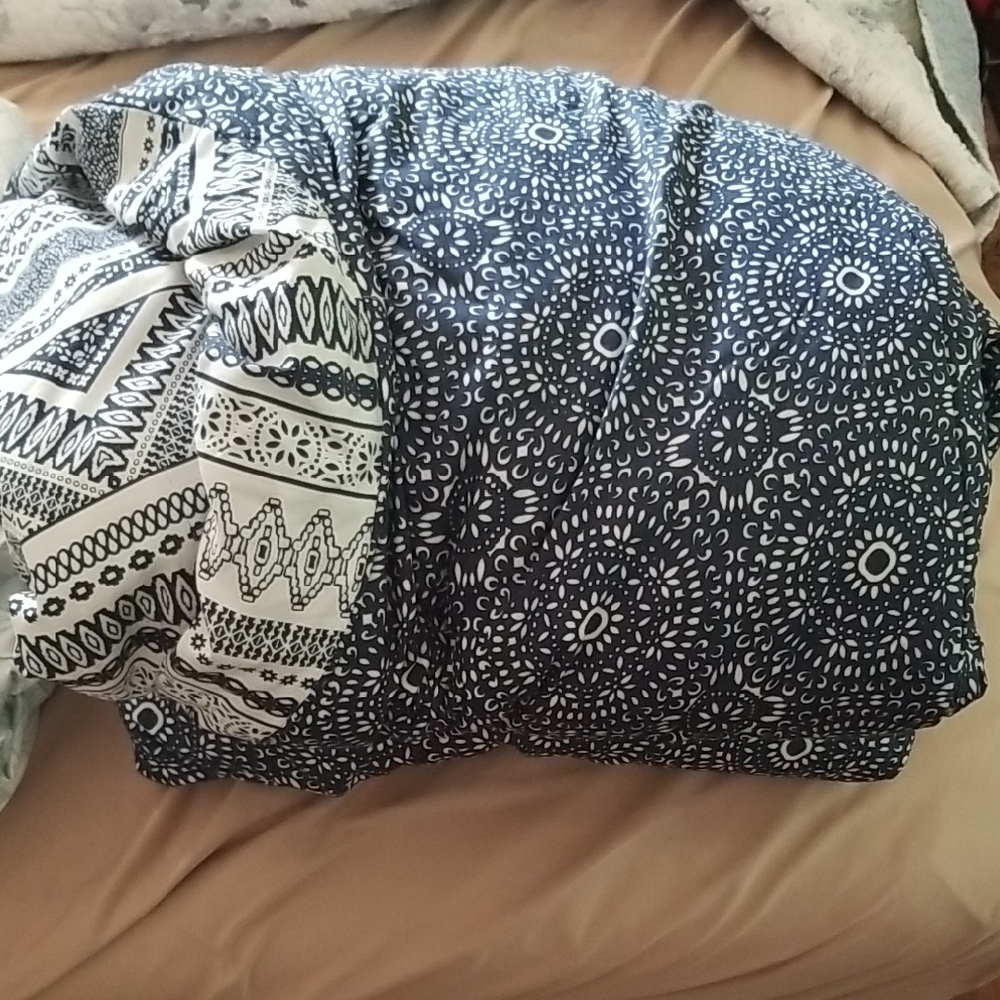 Real Living Bed Set